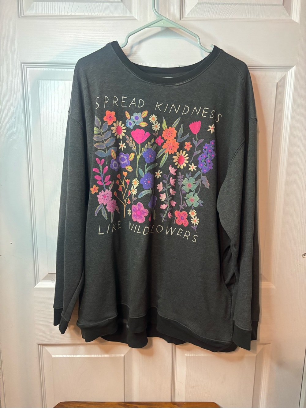 NATURAL LIFE Charcoal Crewneck with Colorful Wildflower Graphic